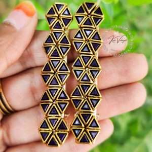 Black Triangle Kundan